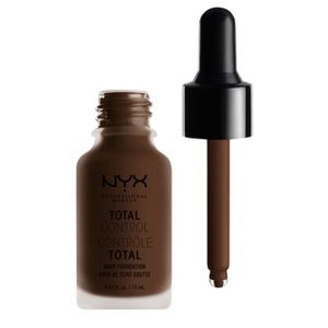 NYX—Total Control Drop Foundation Chestnut #TCDF23